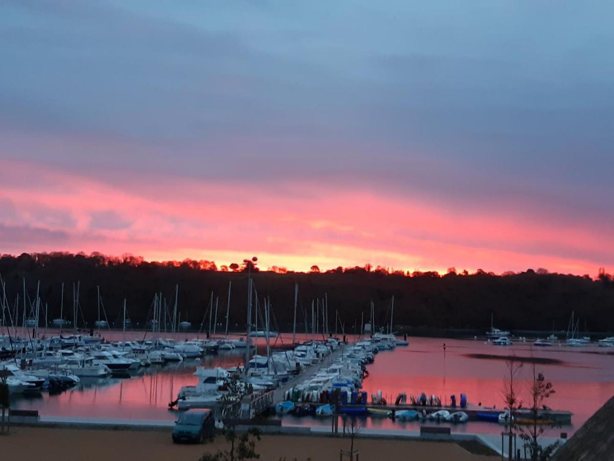 Gite Du Port Sur La Presqu'Ile De Lézardrieux Exterior foto