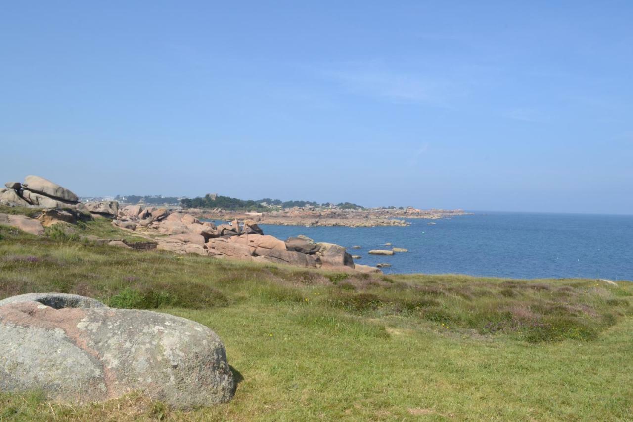 Gite Du Port Sur La Presqu'Ile De Lézardrieux Exterior foto