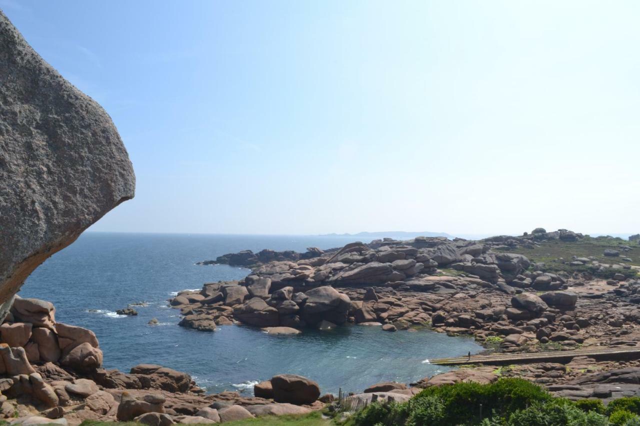 Gite Du Port Sur La Presqu'Ile De Lézardrieux Exterior foto
